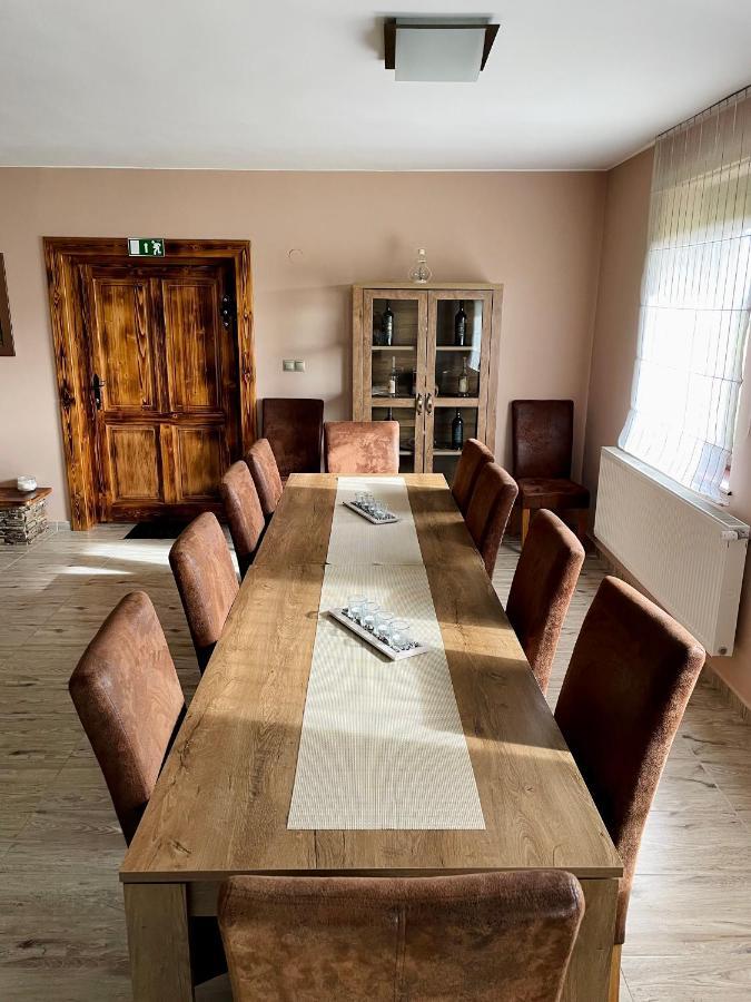 Apartamento Lator-boross Panzió